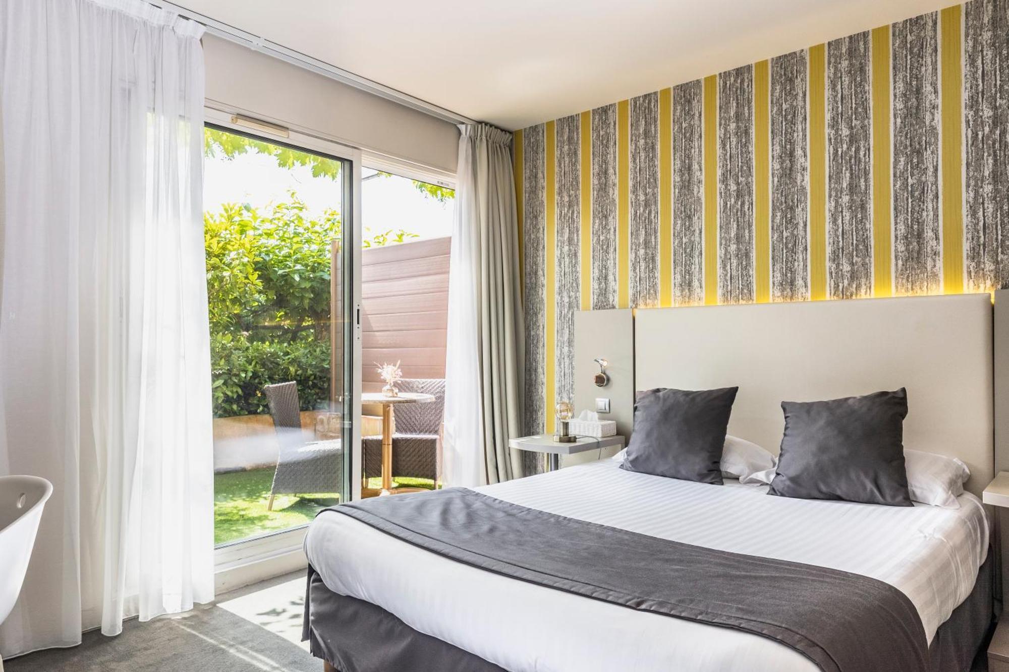Hotel Le Carré D'alethius 3*