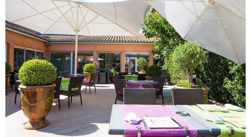 Hotel Le Carré D'alethius Charmes-sur-Rhone